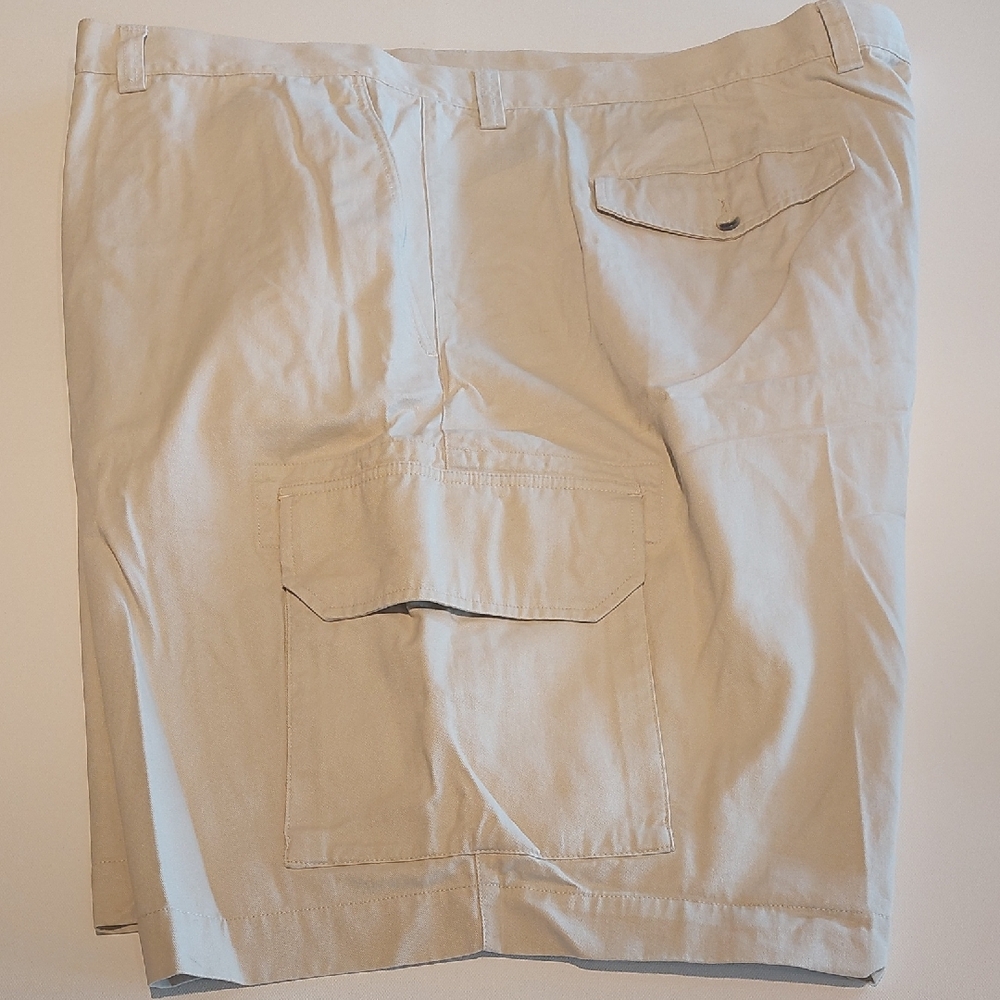 Cutter & Buck Men's Light Tan Cargo Shorts